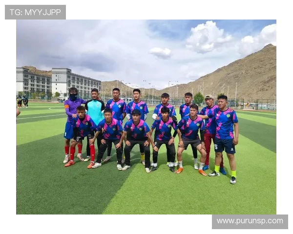 足球的魅力与激情探索：从赛场到文化的深度解读与全球影响